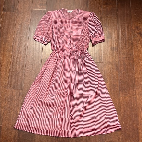 Adorable Vintage Coquette Striped Red and Pink Dress with Puff Sleeves, Size - Picture 1 of 16